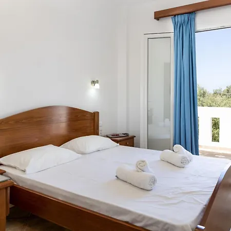 Edem Studios & * Naxos City