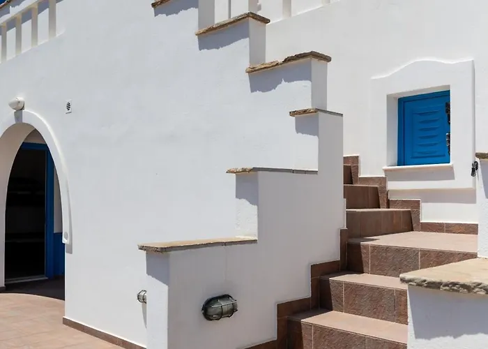 Naxos Edem & Naxos City