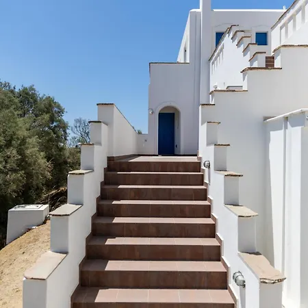 Edem Studios & Apartment